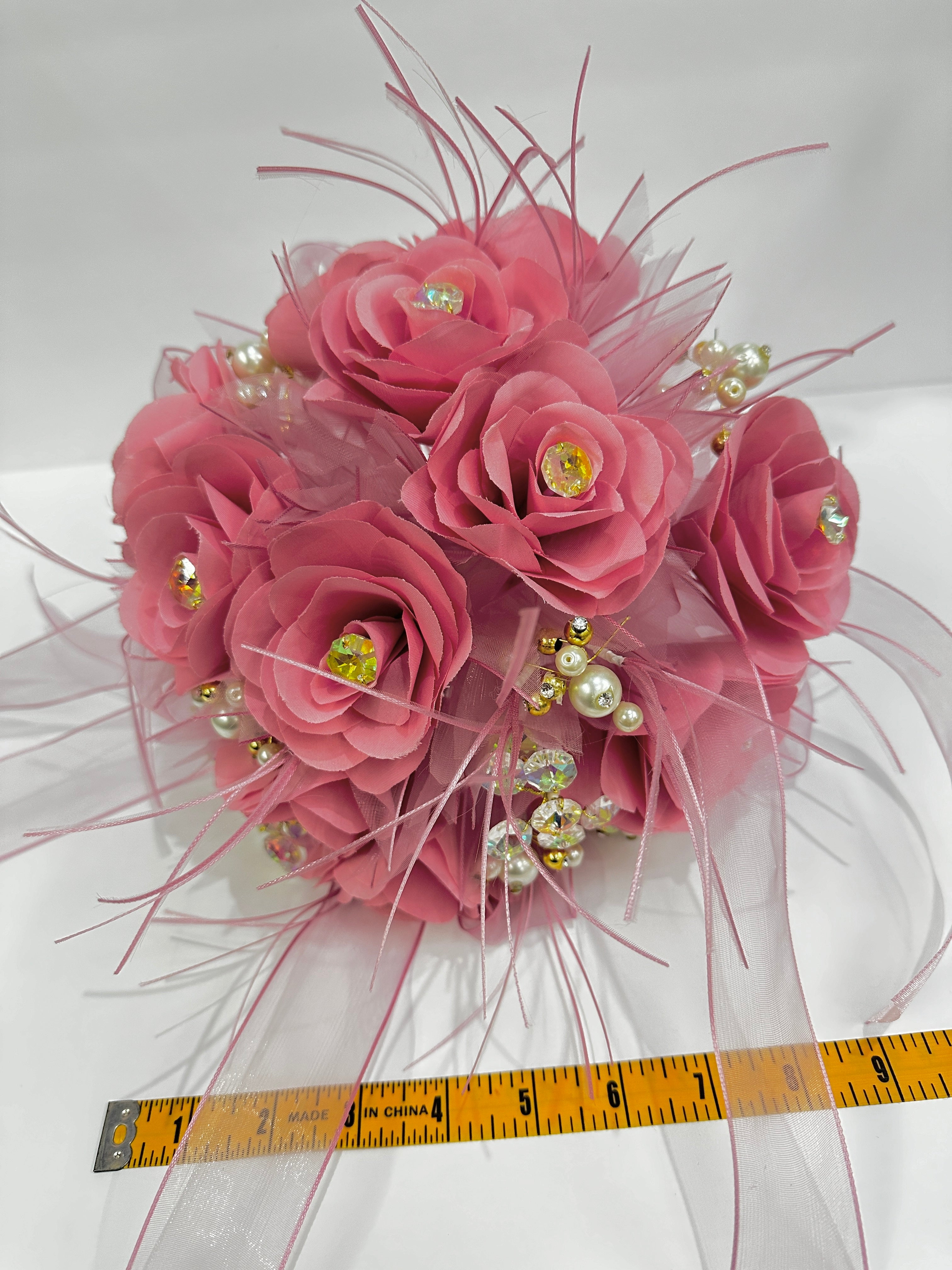cherry pink and AB color rhinstones Quince Bouquet with color  accents  | Ramo verde rosa cherry de Quince con application de color