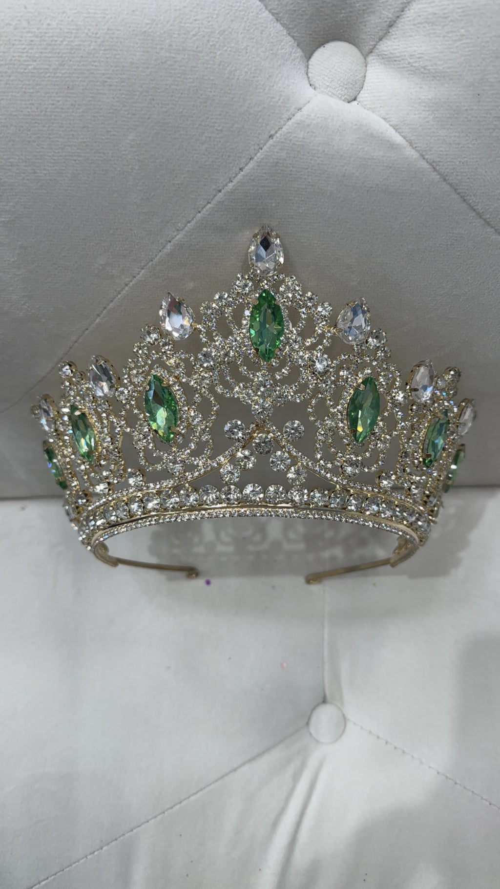 Gold and light Green | sage | Quince crystal crown |Corona de cristal de Oro y verde