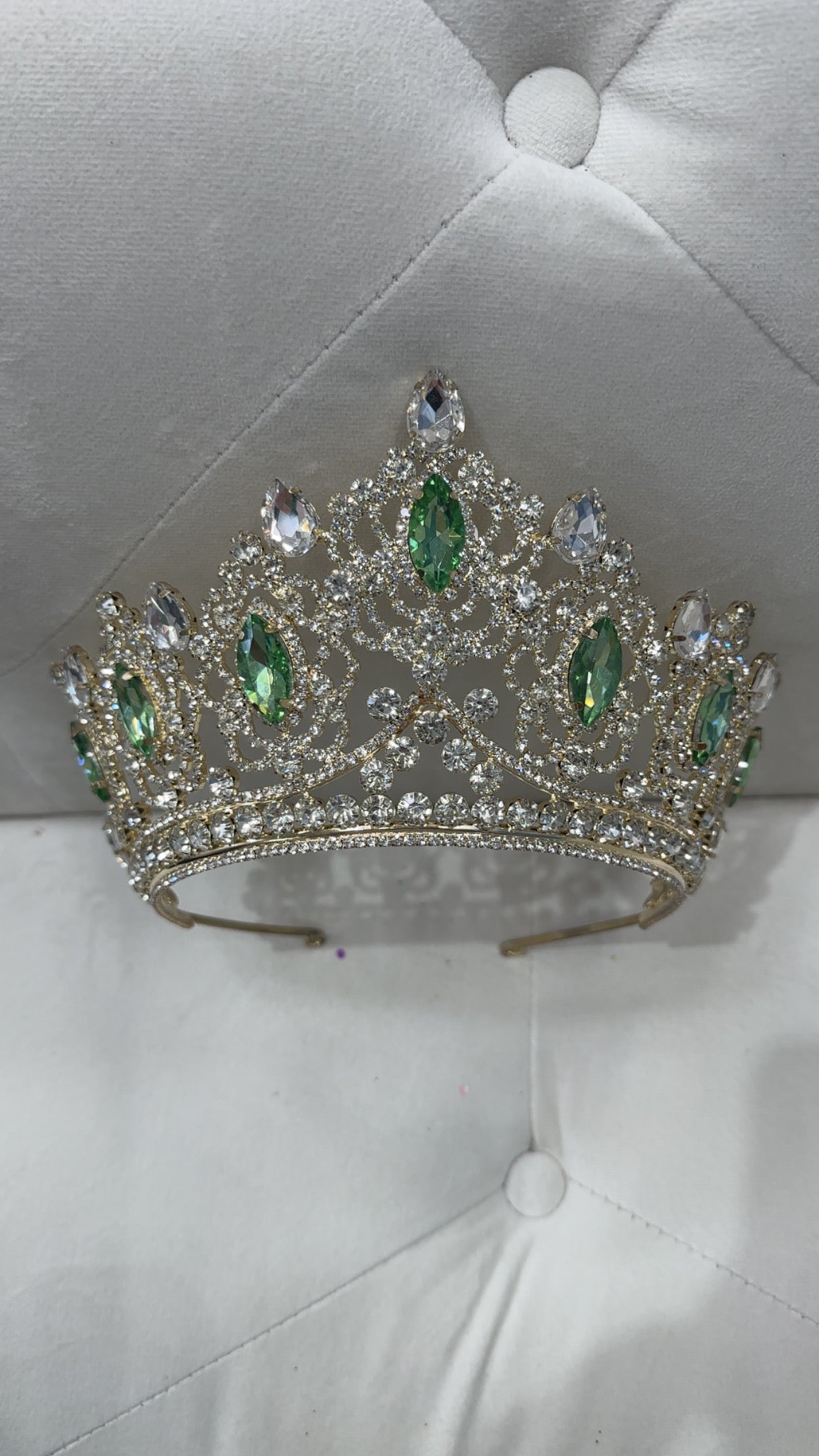 Gold and light Green | sage | Quince crystal crown |Corona de cristal de Oro y verde
